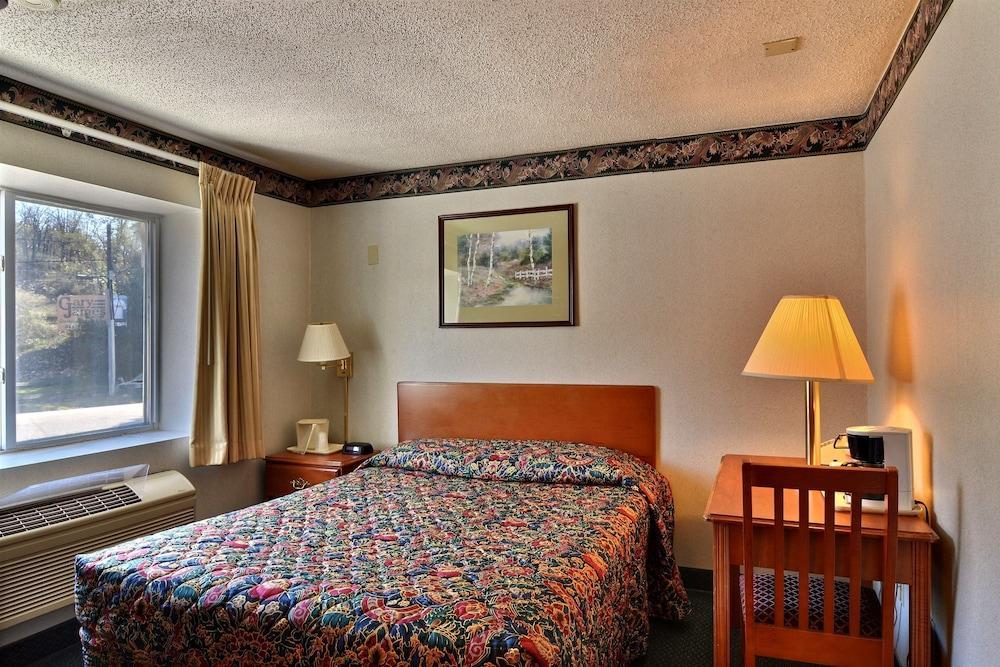 Rodeway Inn Bedford Kültér fotó