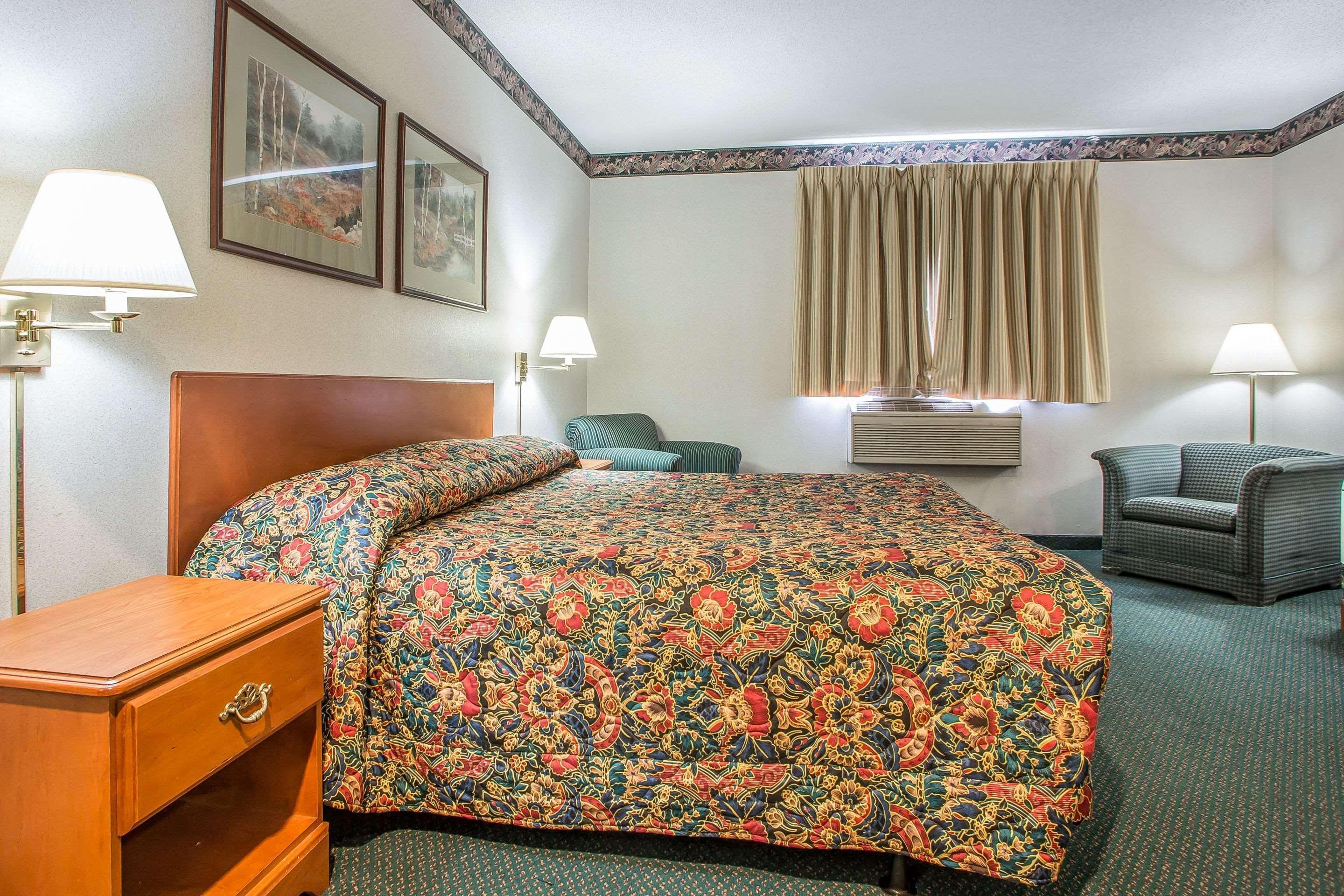 Rodeway Inn Bedford Kültér fotó