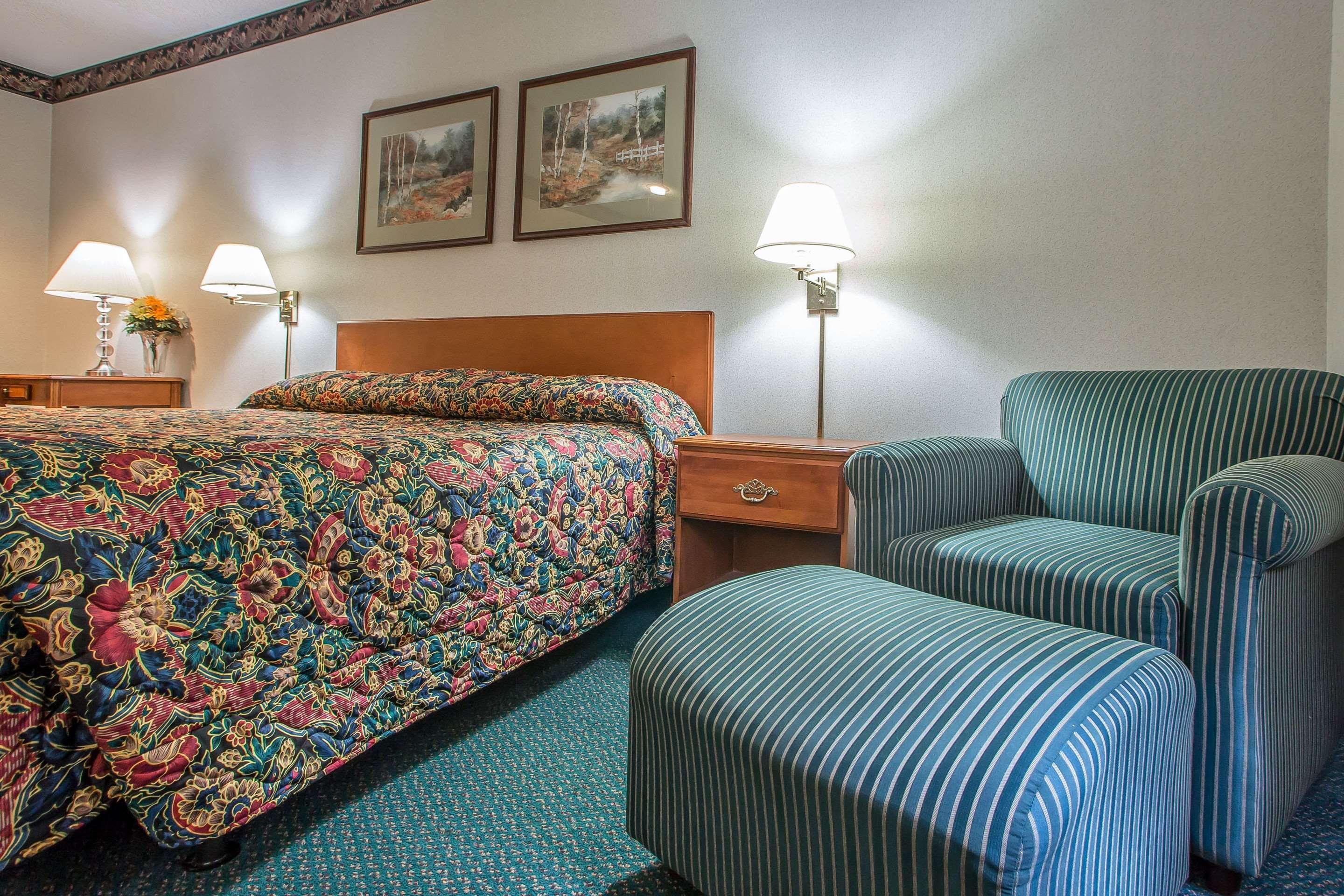 Rodeway Inn Bedford Kültér fotó